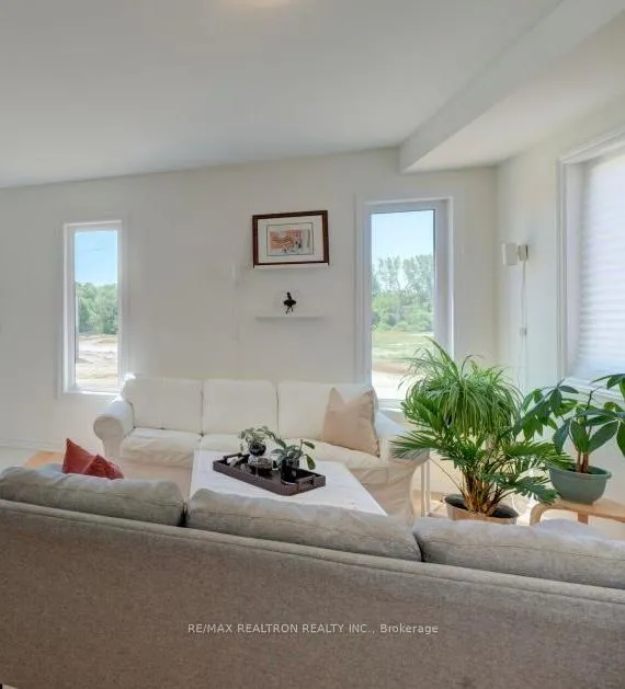 Photo 3 of 88 Gilham Way, Brant, Paris — HOMEH
