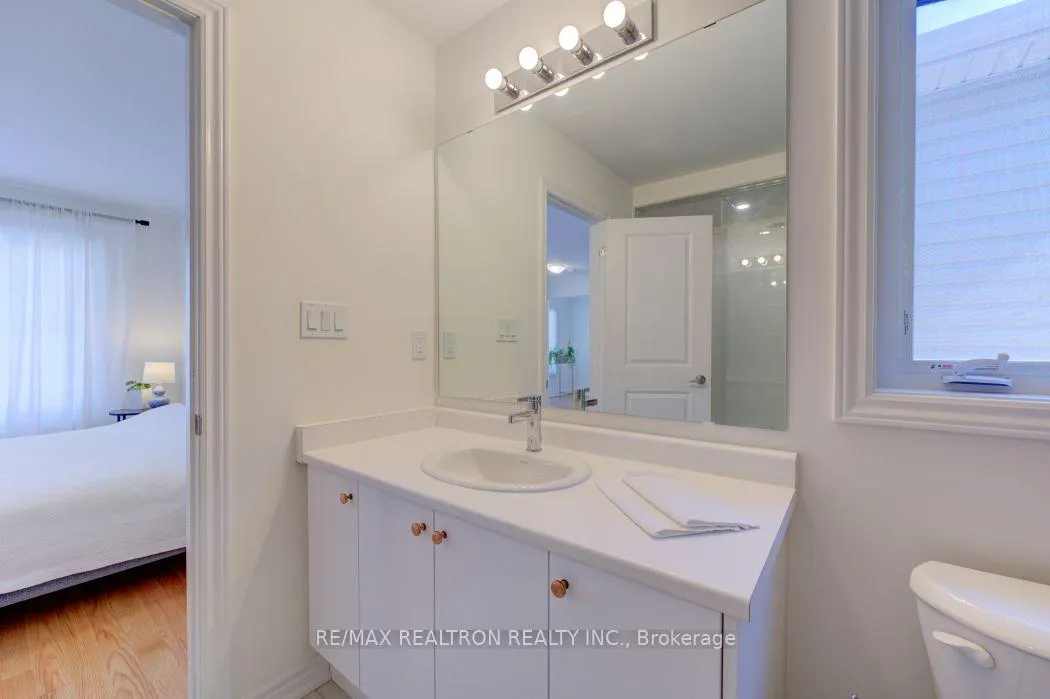 Photo 11 of 88 Gilham Way, Brant, Paris — HOMEH