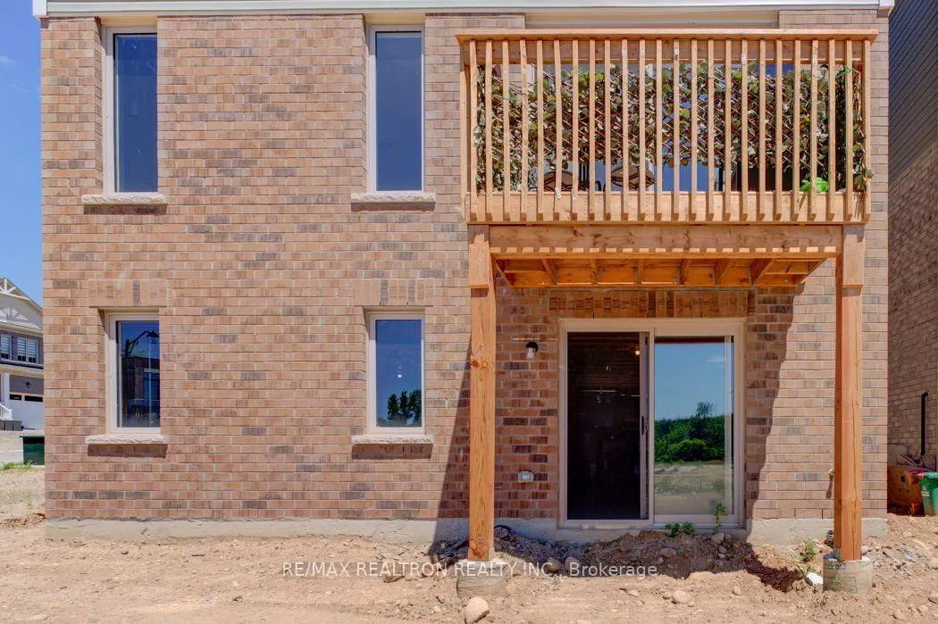 Photo 13 of 88 Gilham Way, Brant, Paris — HOMEH