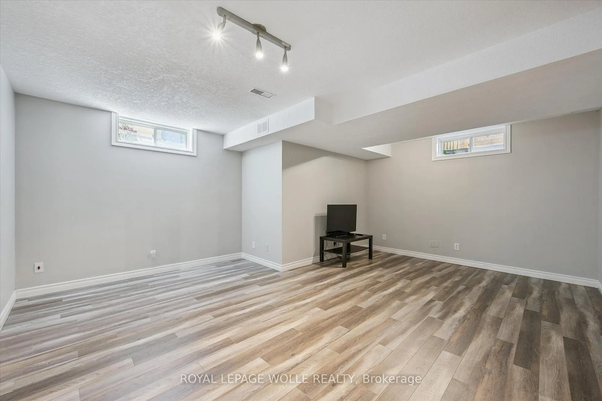 Photo 31 of 47 Cotton Grass Street, Kitchener — HOMEH