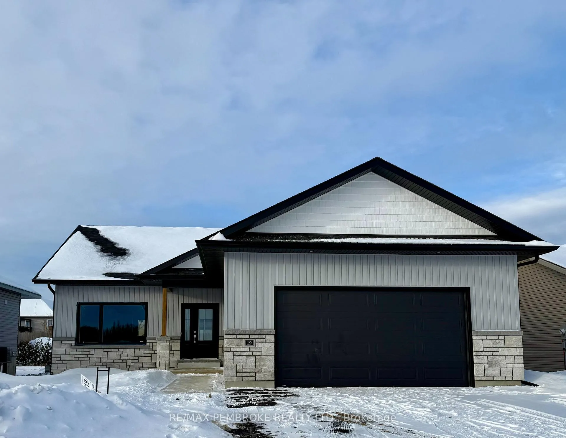Front of 19 Jade Avenue