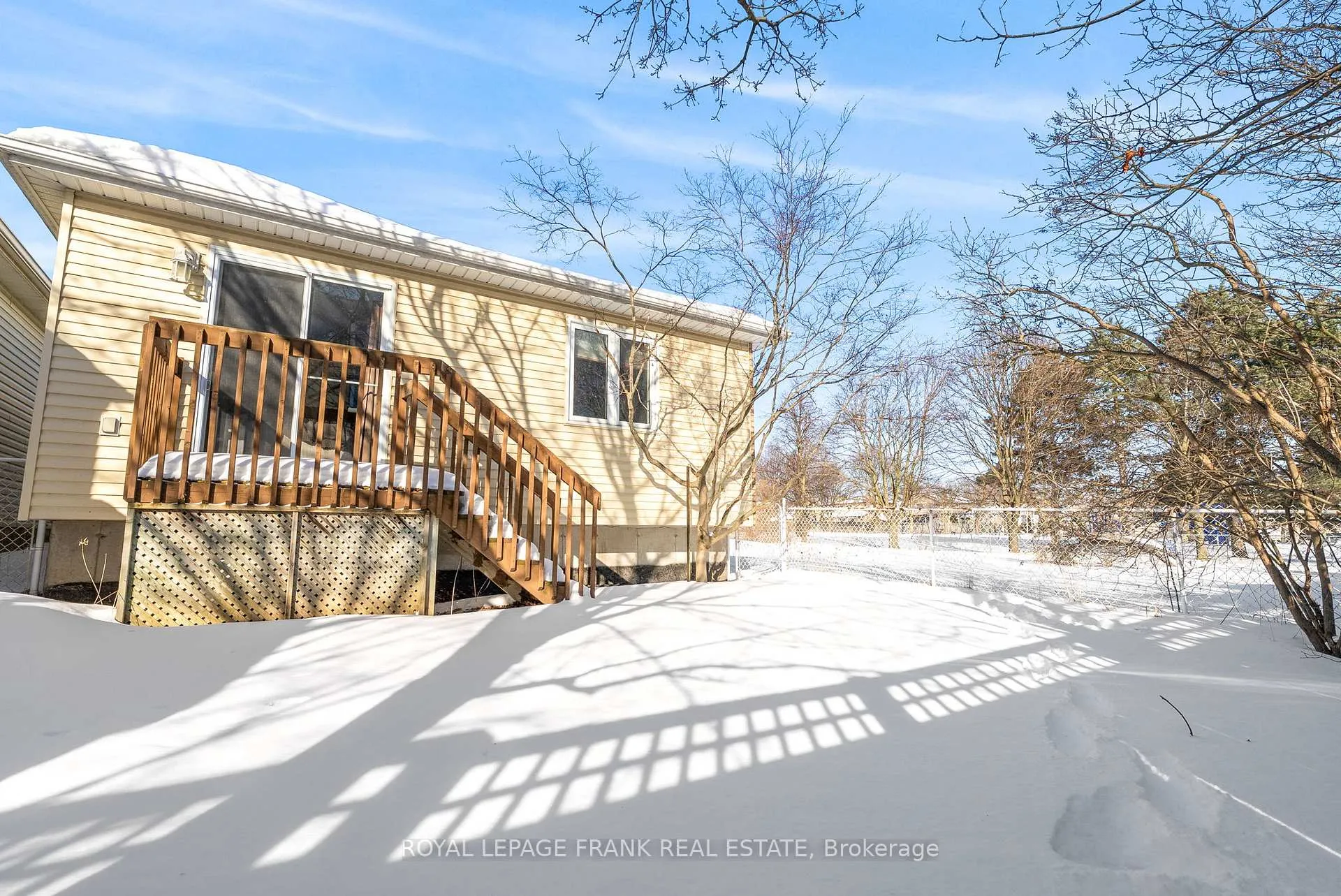 Photo 26 of 27 Dale Park, Clarington, Courtice — HOMEH