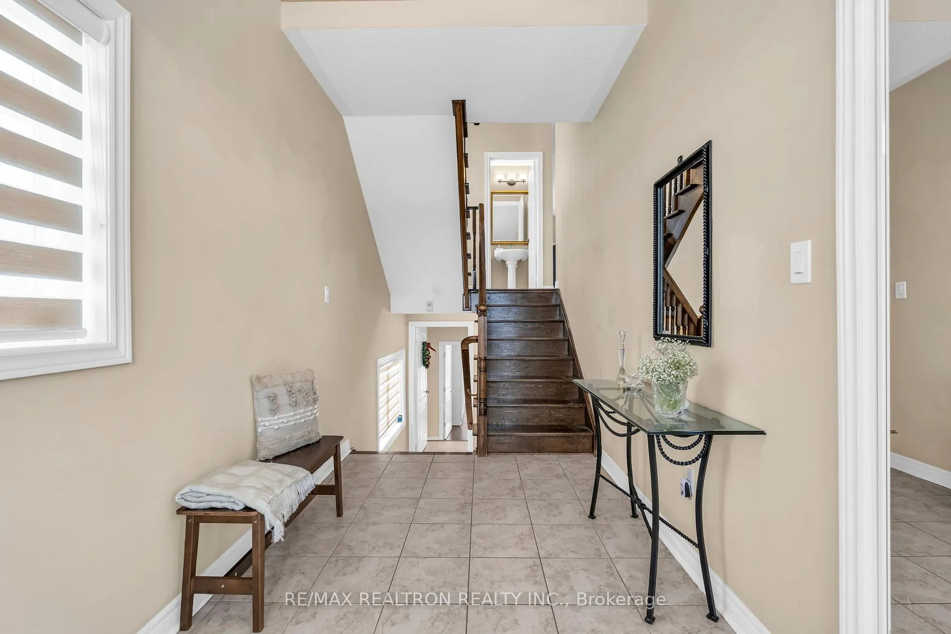 Photo 5 of Unit 1, 8900 Bathurst Street, Vaughan, Patterson — HOMEH