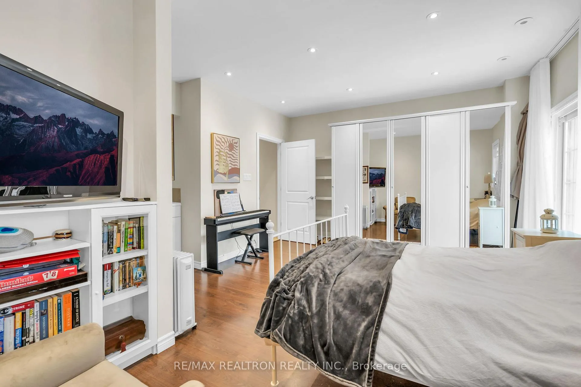 Photo 41 of Unit 1, 8900 Bathurst Street, Vaughan, Patterson — HOMEH