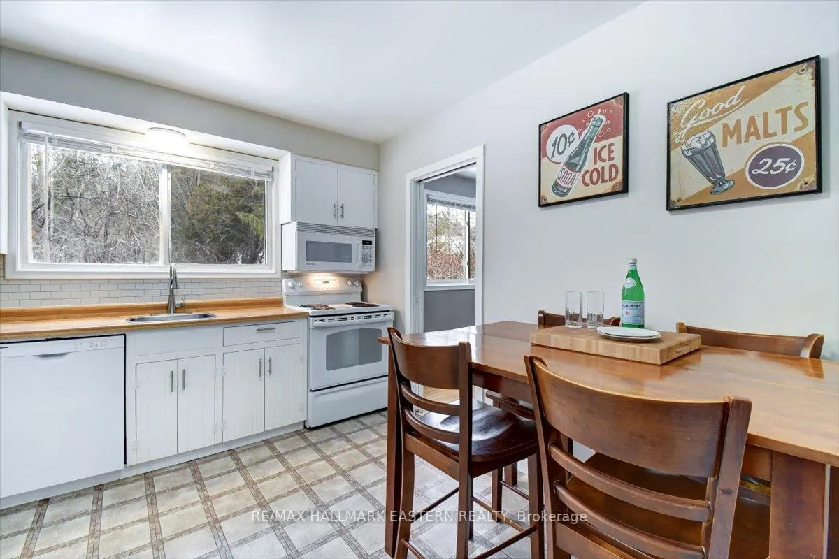 Photo 5 of 1193 Huron Street, Peterborough, Northcrest Ward 5 — HOMEH