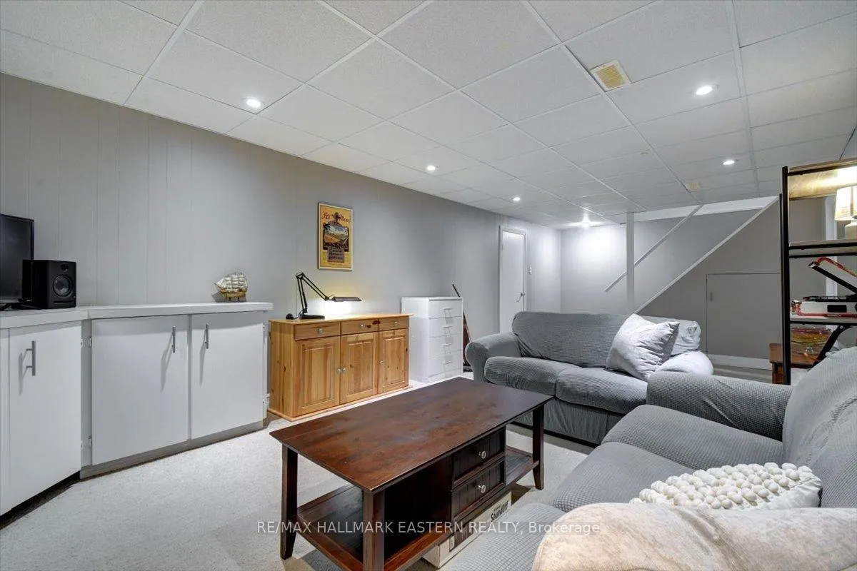 Photo 17 of 1193 Huron Street, Peterborough, Northcrest Ward 5 — HOMEH