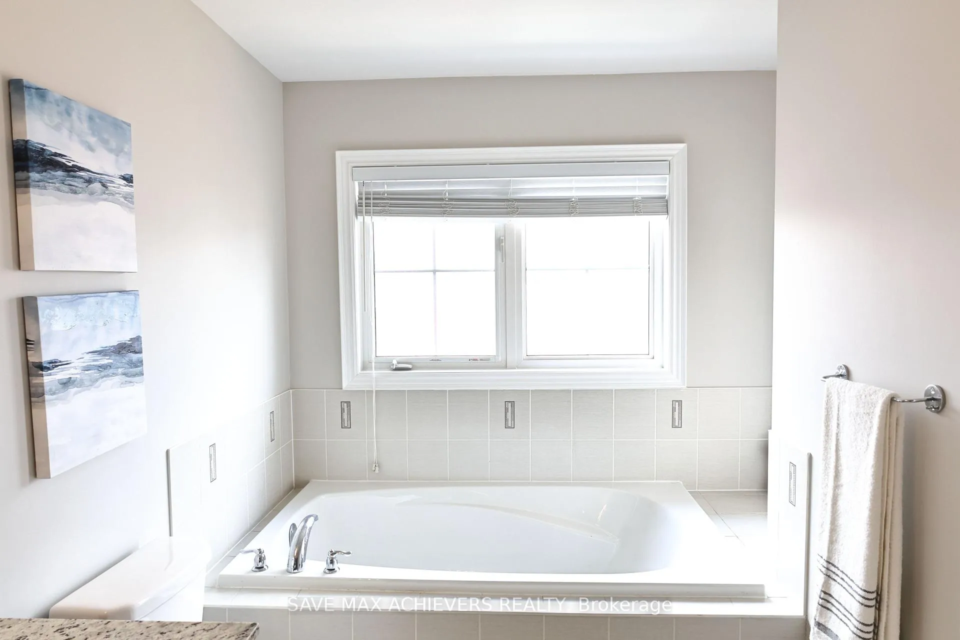 Photo 32 of 238 Inspire Boulevard N, Brampton, Sandringham-Wellington North — HOMEH