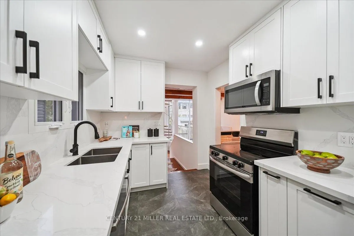 Photo 8 of 94 Castlewood Road, Toronto, Lawrence Park South — HOMEH