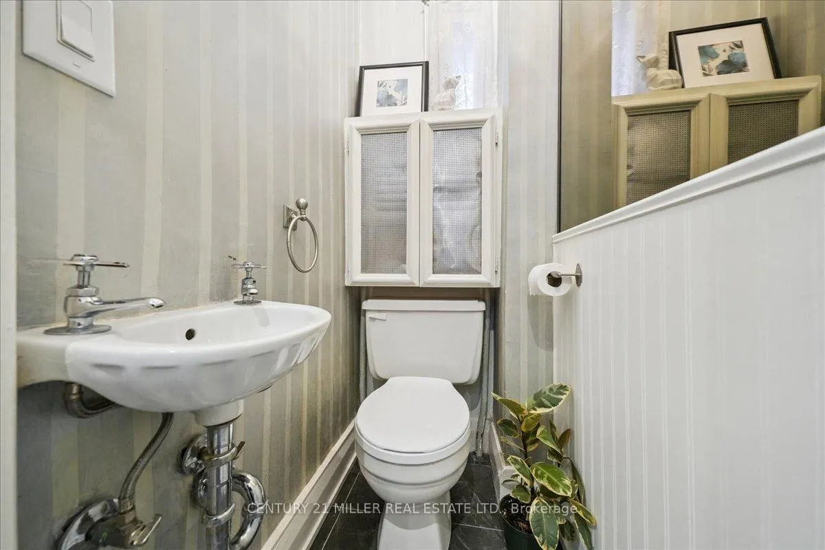 Photo 16 of 94 Castlewood Road, Toronto, Lawrence Park South — HOMEH