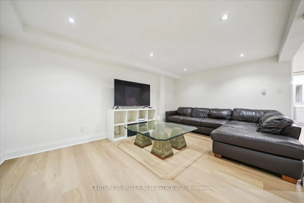 Photo 28 of 94 Castlewood Road, Toronto, Lawrence Park South — HOMEH