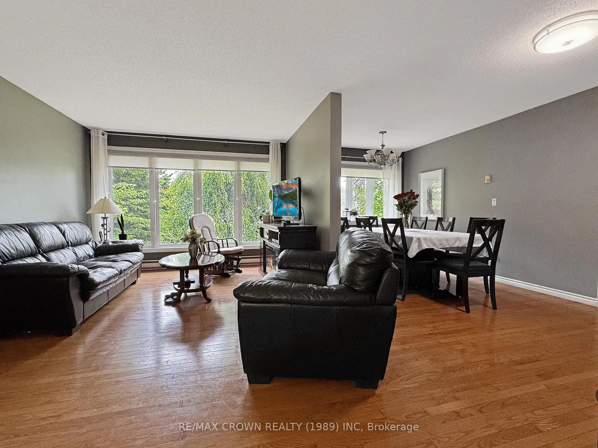 Photo 8 of 220 Third Avenue, Hornepayne — HOMEH