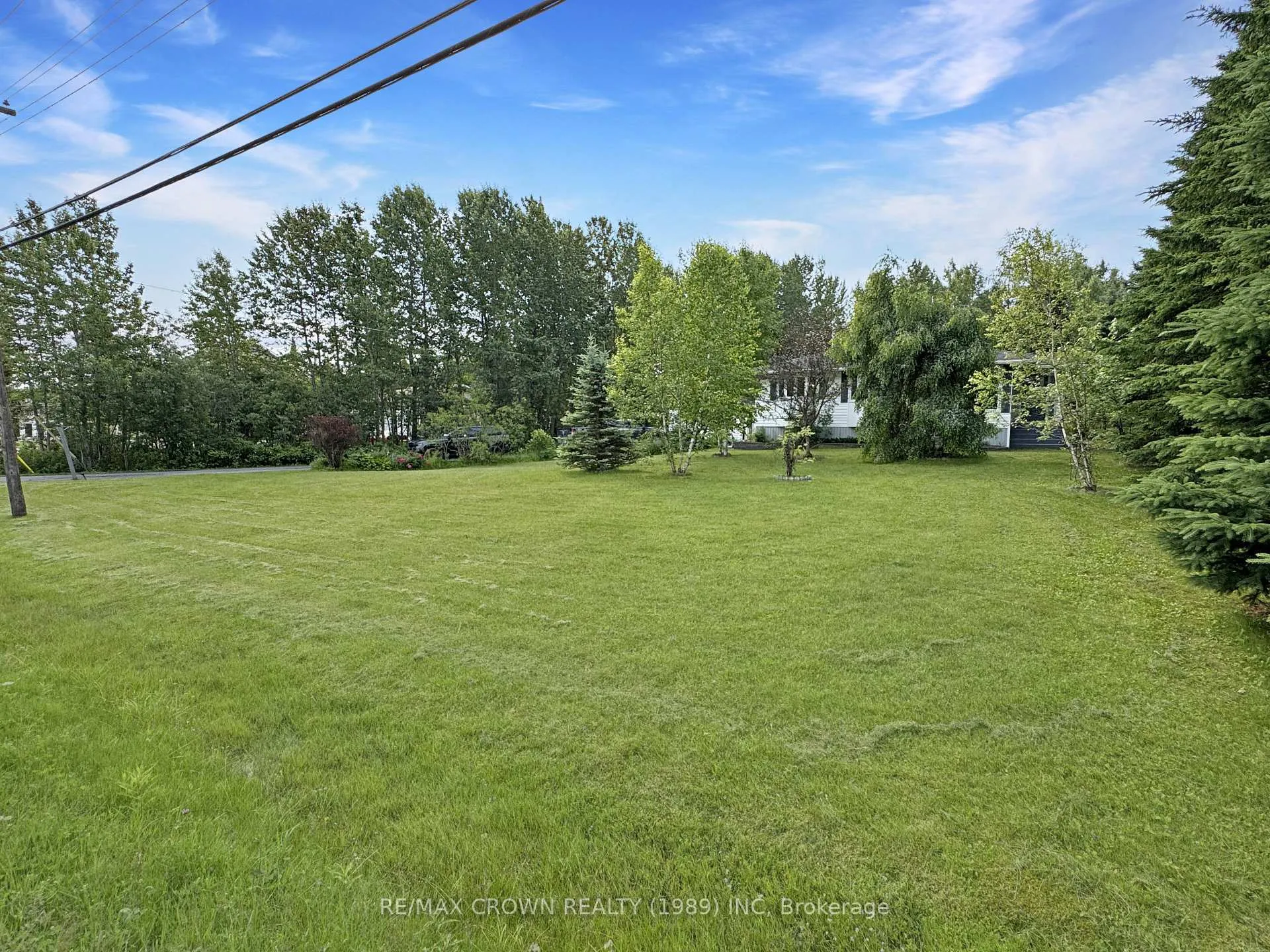 Photo 27 of 220 Third Avenue, Hornepayne — HOMEH