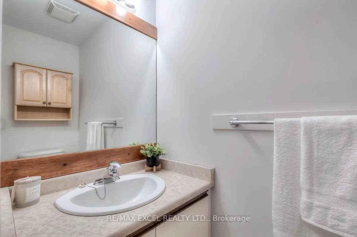 Photo 16 of 170 Amber Avenue, Oshawa, McLaughlin — HOMEH