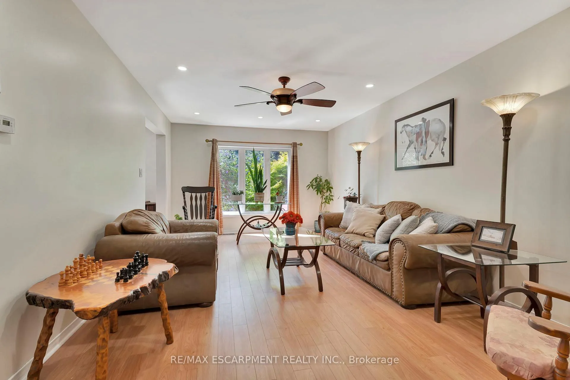 Photo 6 of 30 Meadowpoint Drive, Hamilton, Allison — HOMEH