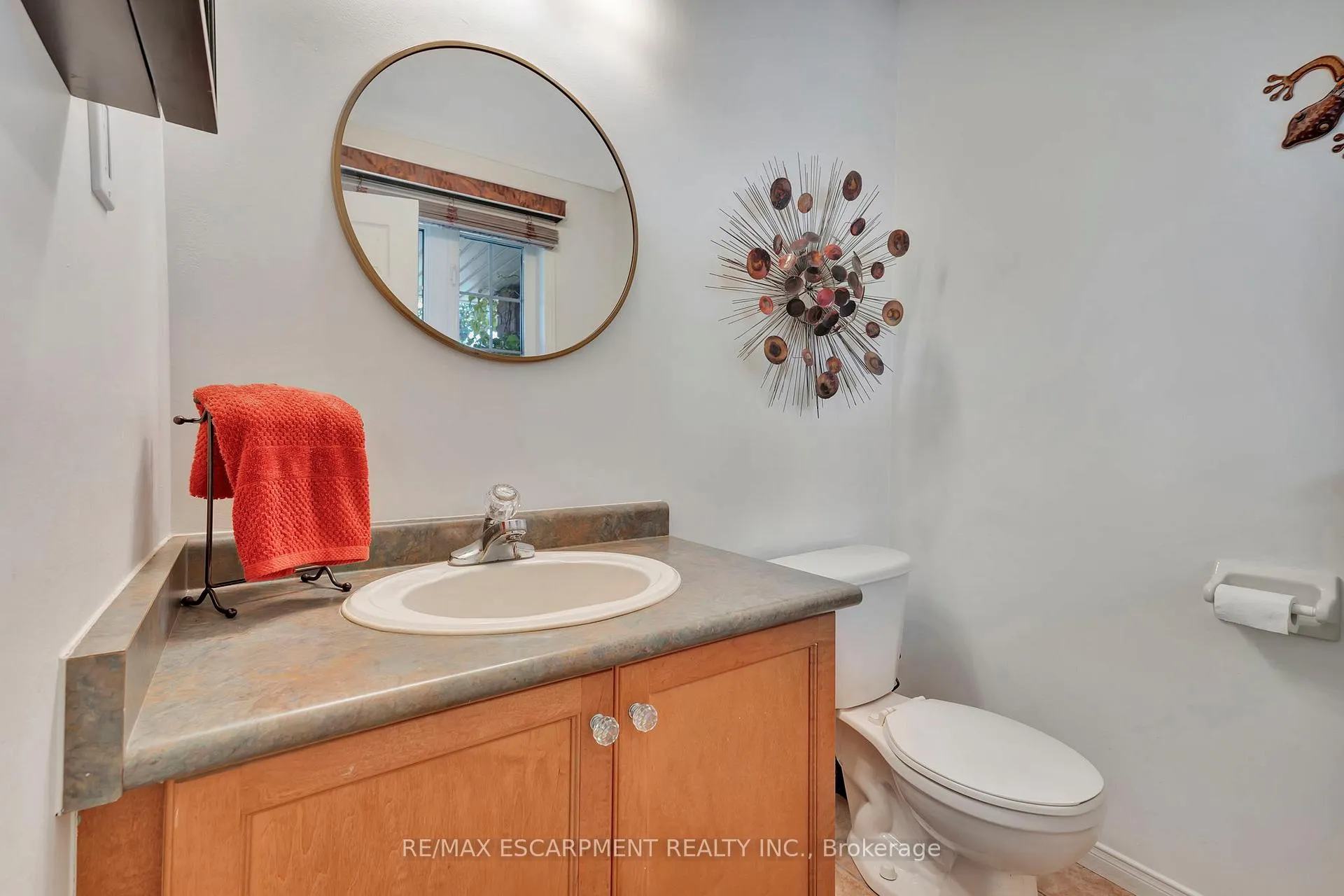 Photo 15 of 30 Meadowpoint Drive, Hamilton, Allison — HOMEH