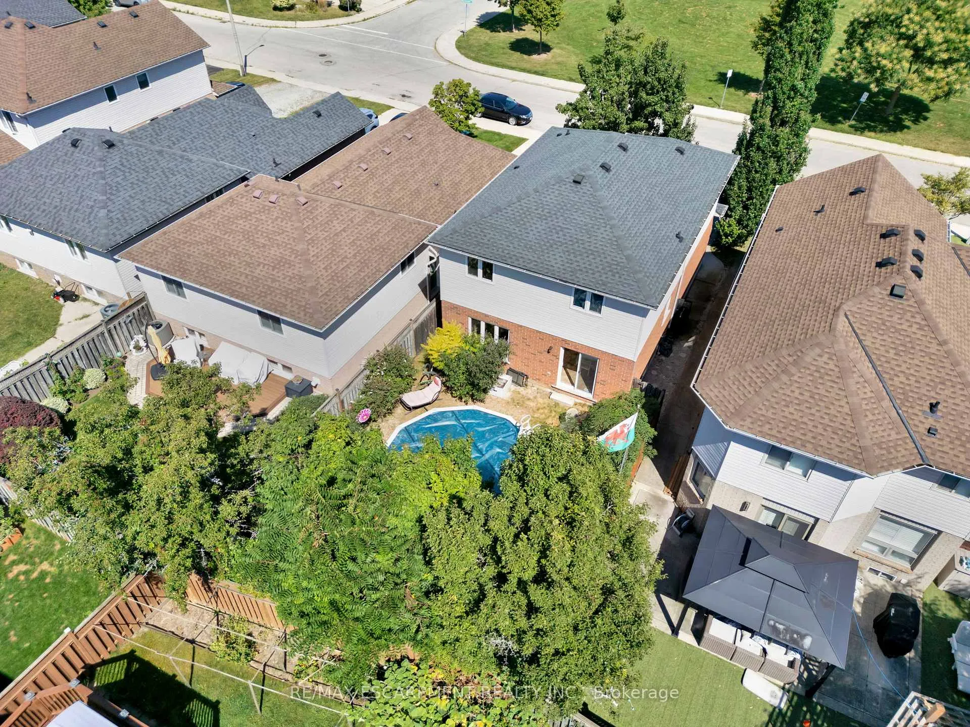 Photo 26 of 30 Meadowpoint Drive, Hamilton, Allison — HOMEH