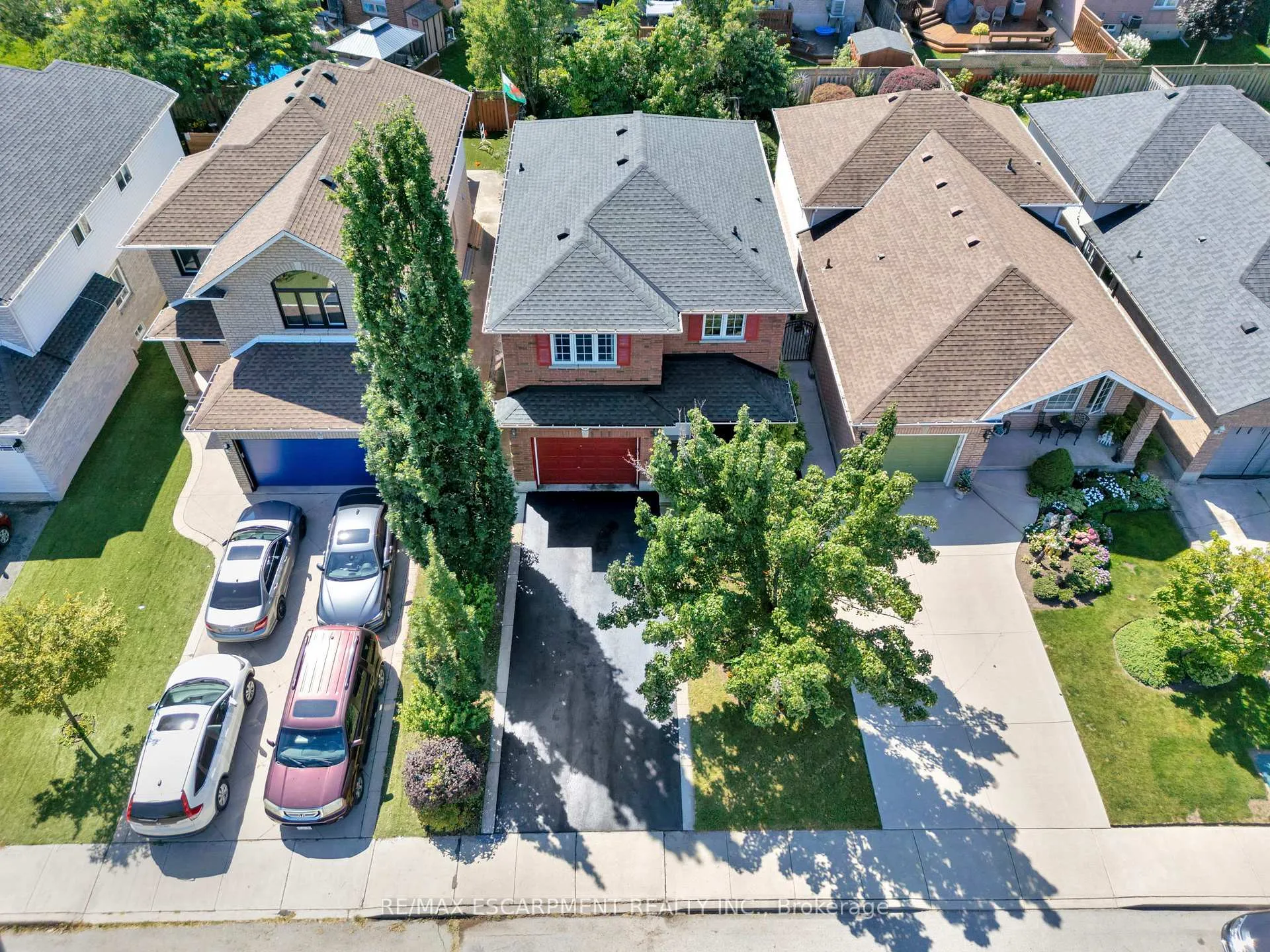 Photo 28 of 30 Meadowpoint Drive, Hamilton, Allison — HOMEH