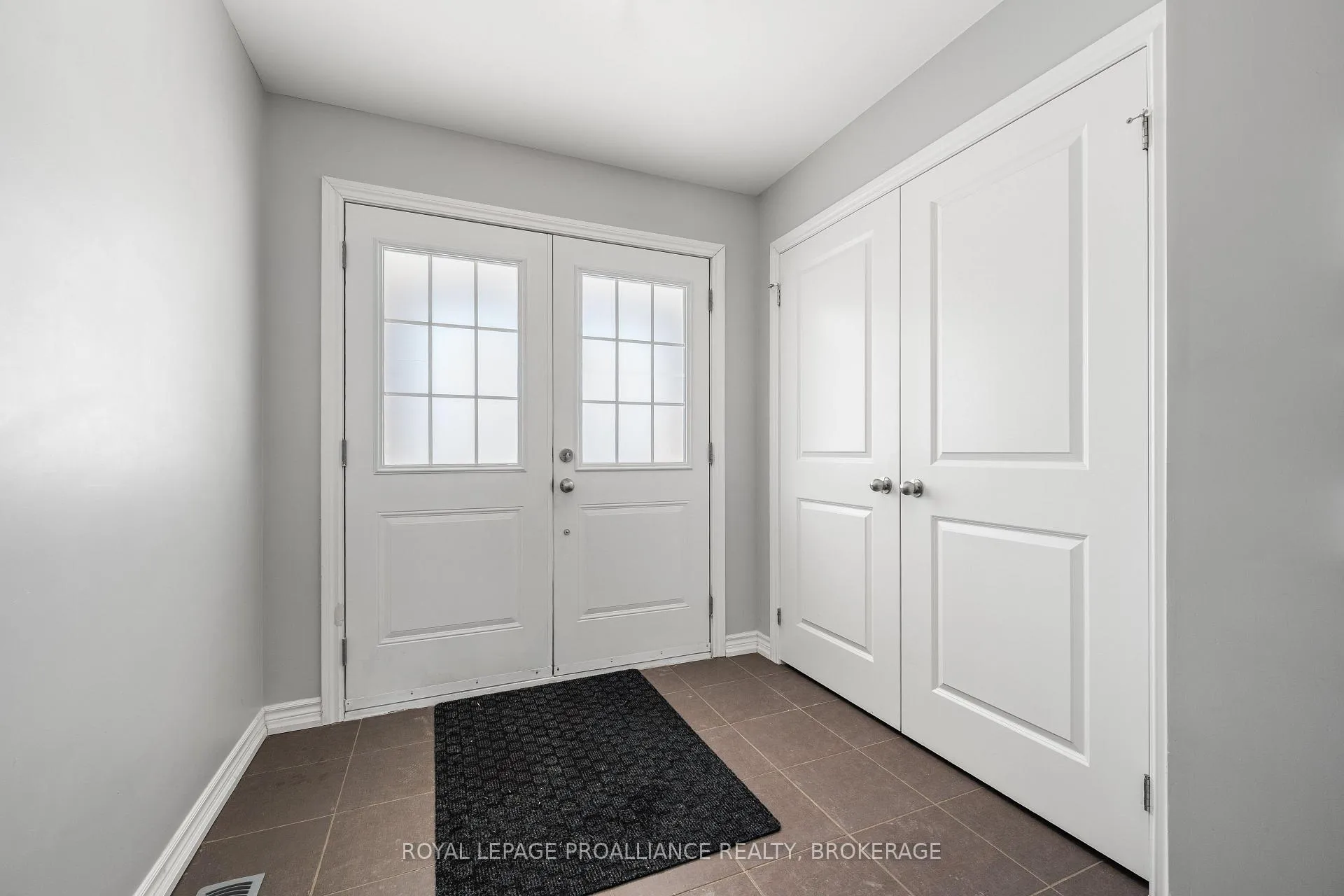 Photo 3 of 31 Tegan Court, Loyalist, Odessa — HOMEH