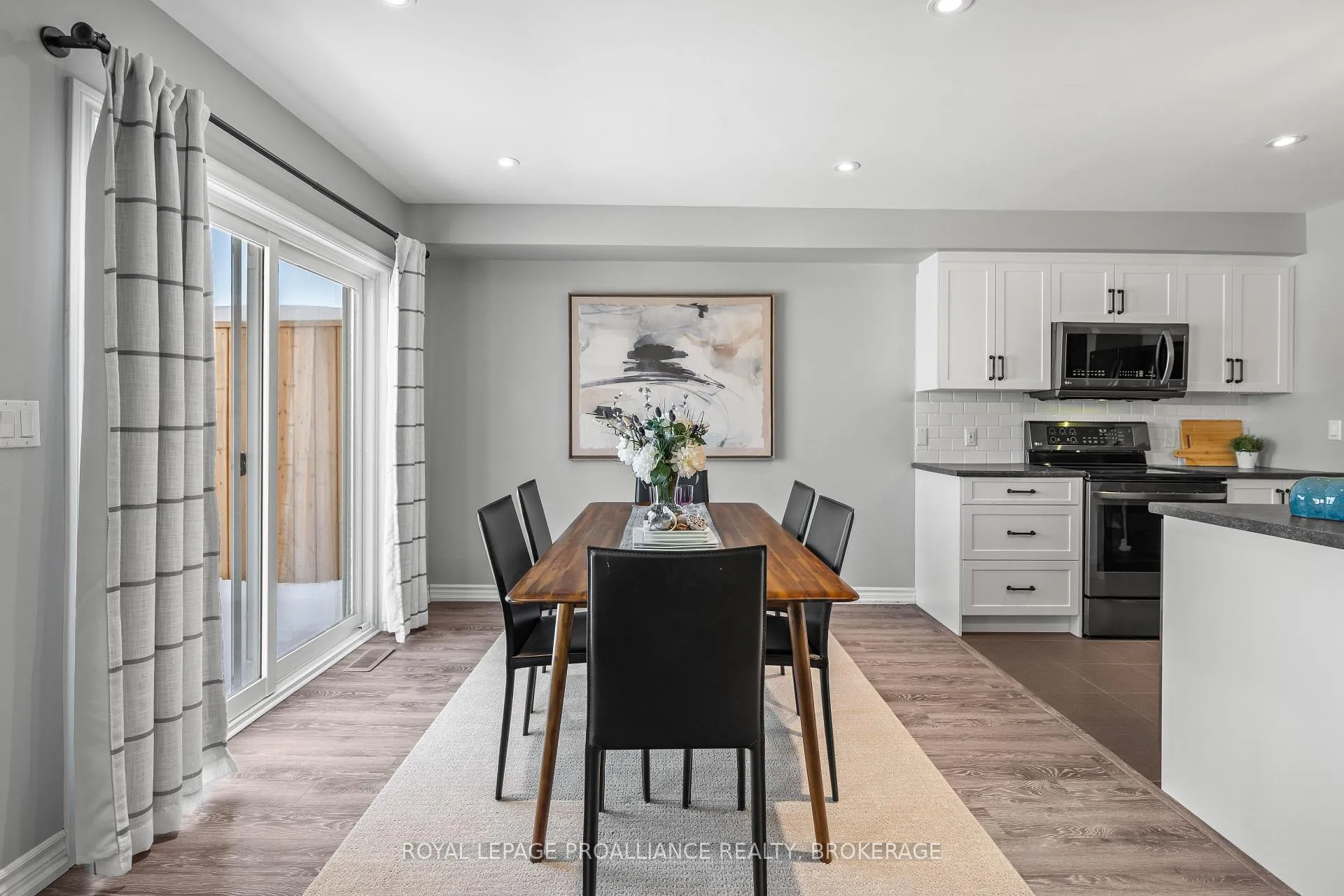 Photo 10 of 31 Tegan Court, Loyalist, Odessa — HOMEH
