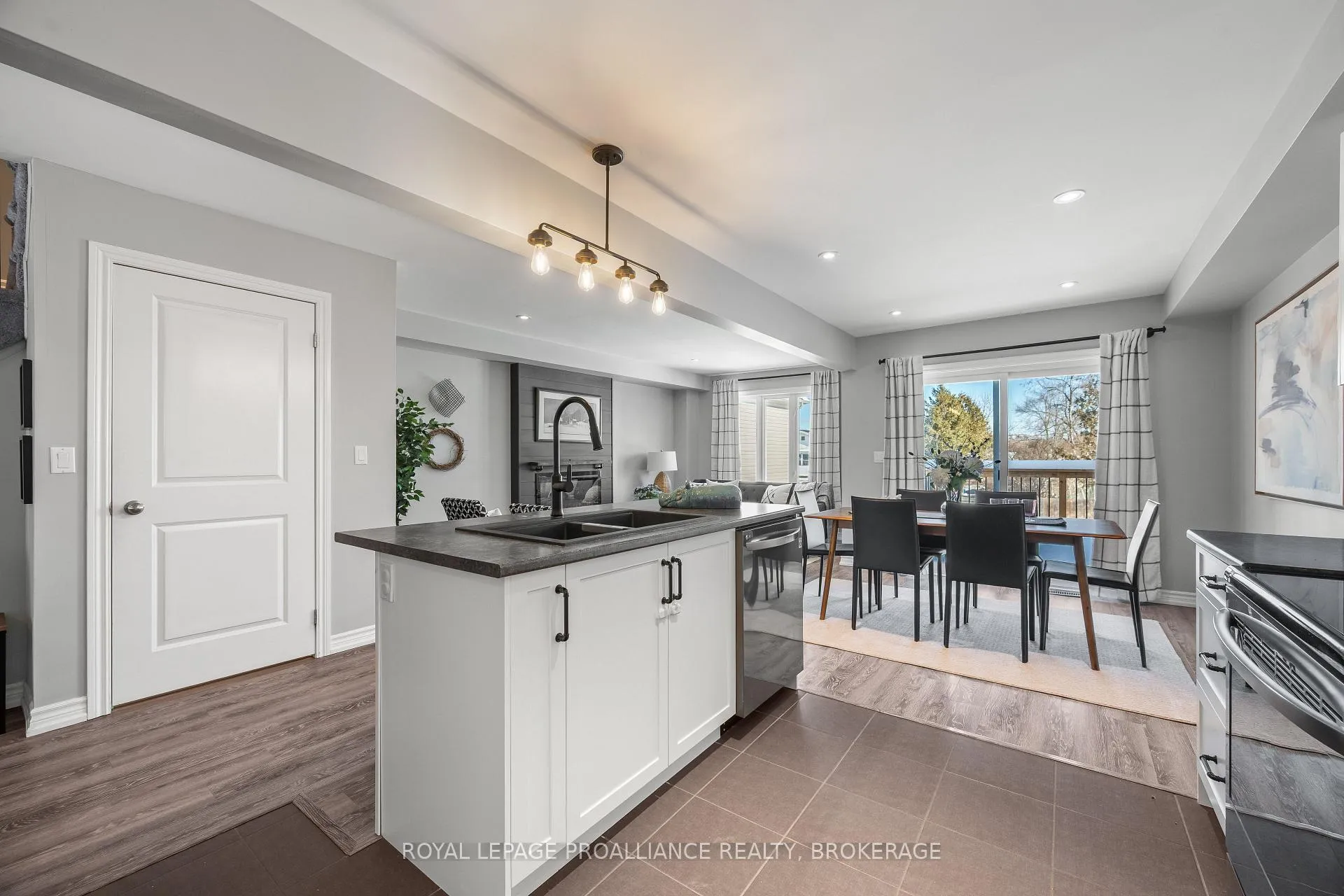 Photo 13 of 31 Tegan Court, Loyalist, Odessa — HOMEH