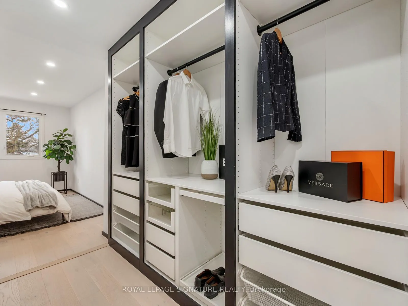 Photo 21 of 186 Oak Park Avenue, Toronto, Woodbine-Lumsden — HOMEH