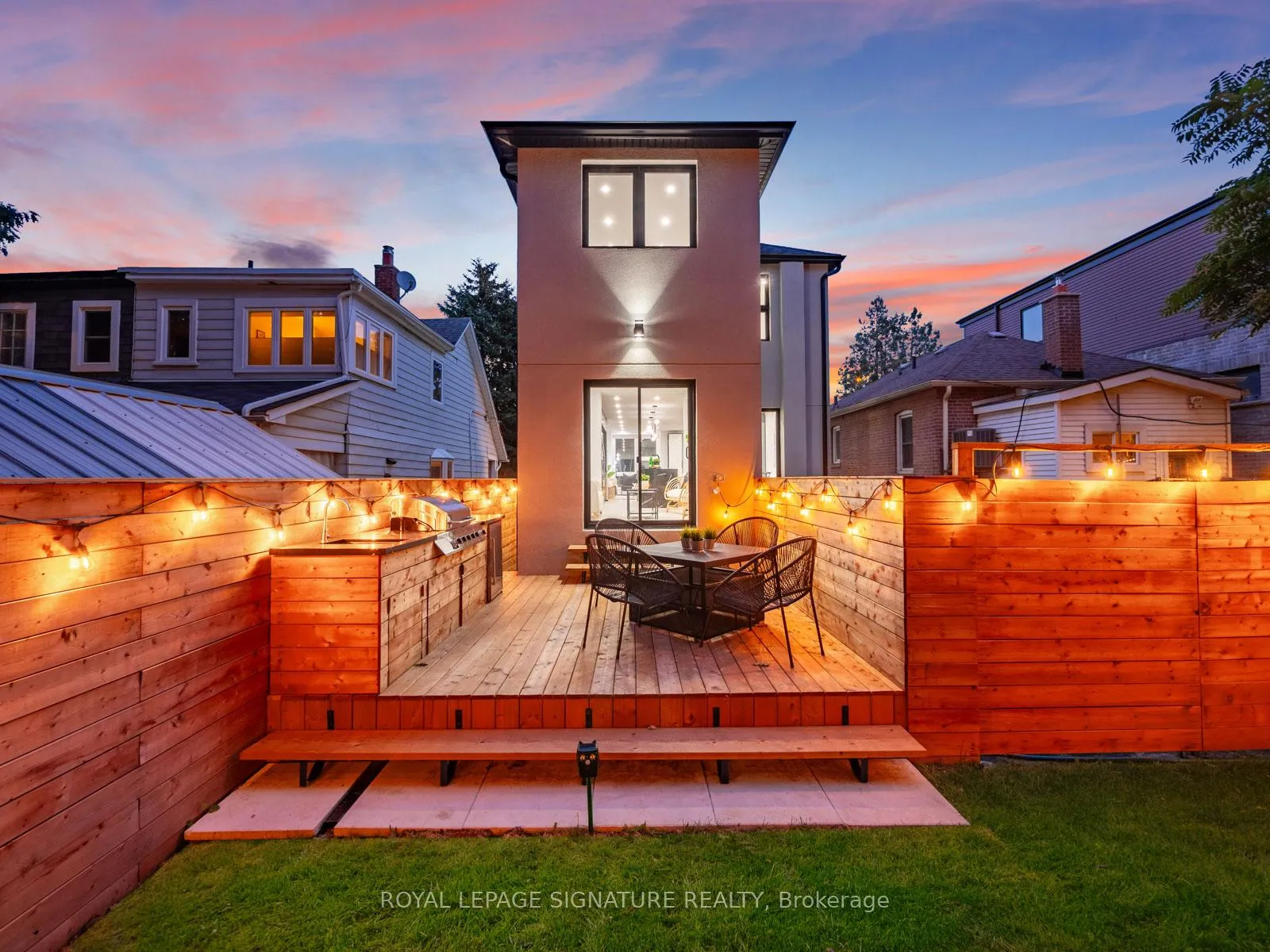 Photo 46 of 186 Oak Park Avenue, Toronto, Woodbine-Lumsden — HOMEH