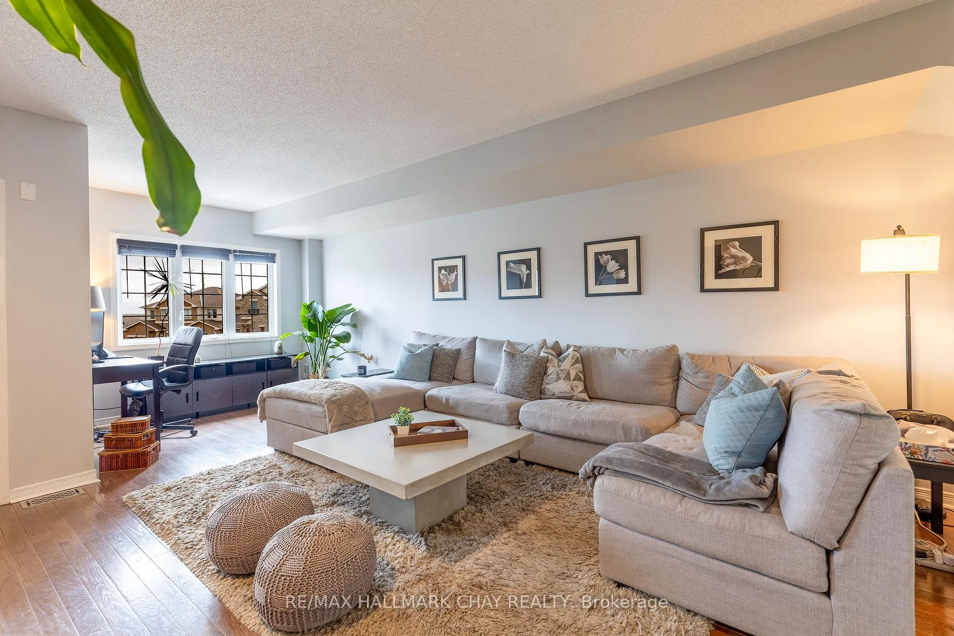 Photo 6 of Unit 36, 175 Stanley Street, Barrie, East Bayfield — HOMEH