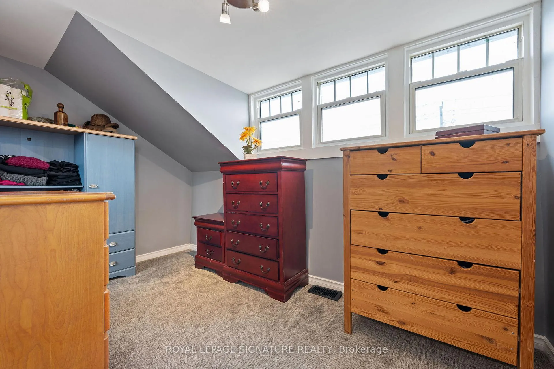 Photo 19 of 108 Nelson Street E, Norfolk, Port Dover — HOMEH