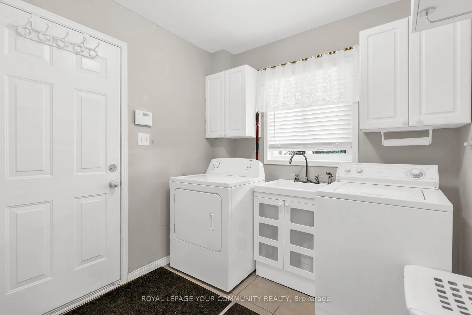 Photo 17 of 73 Anderson Crescent NE, Tay, Victoria Harbour — HOMEH