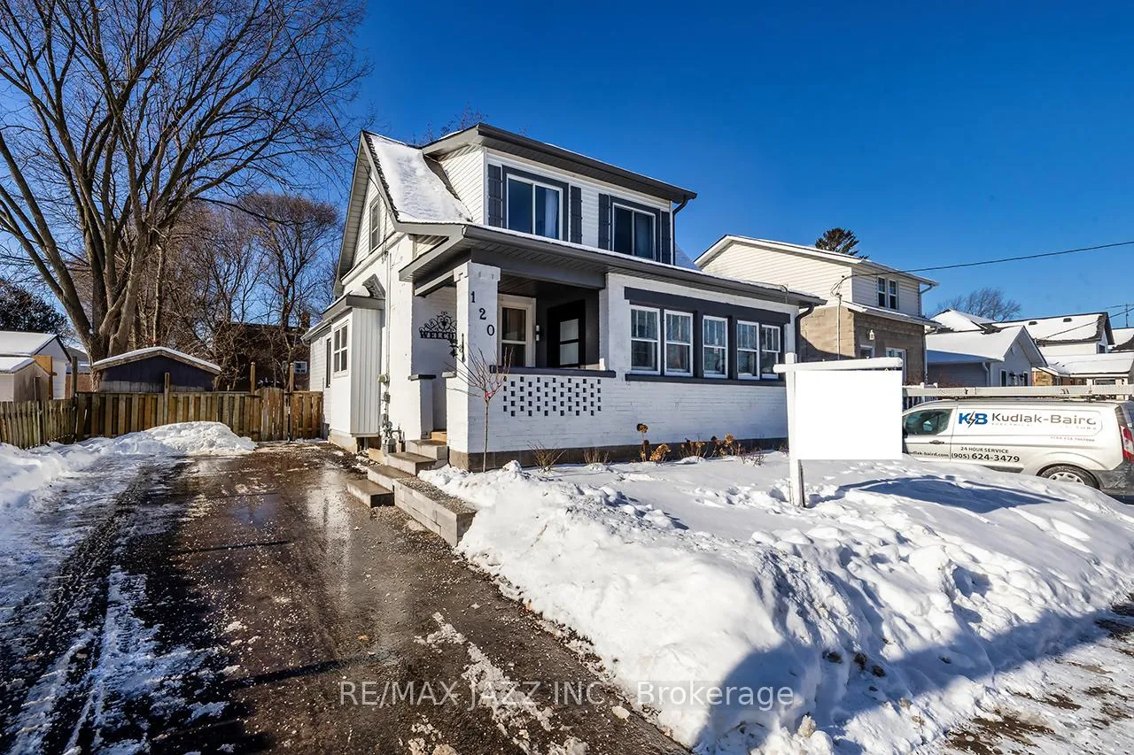 Photo 2 of 120 Elgin Street, Clarington, Bowmanville — HOMEH