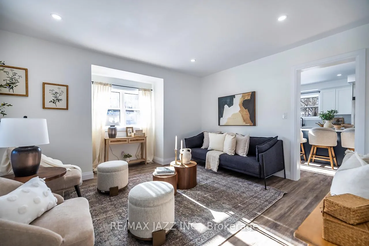 Photo 9 of 120 Elgin Street, Clarington, Bowmanville — HOMEH
