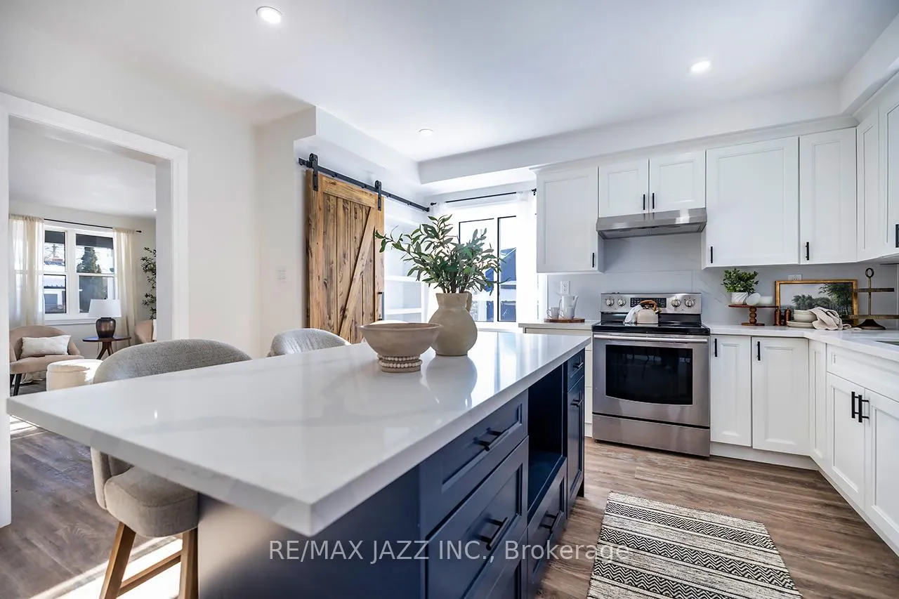 Photo 18 of 120 Elgin Street, Clarington, Bowmanville — HOMEH