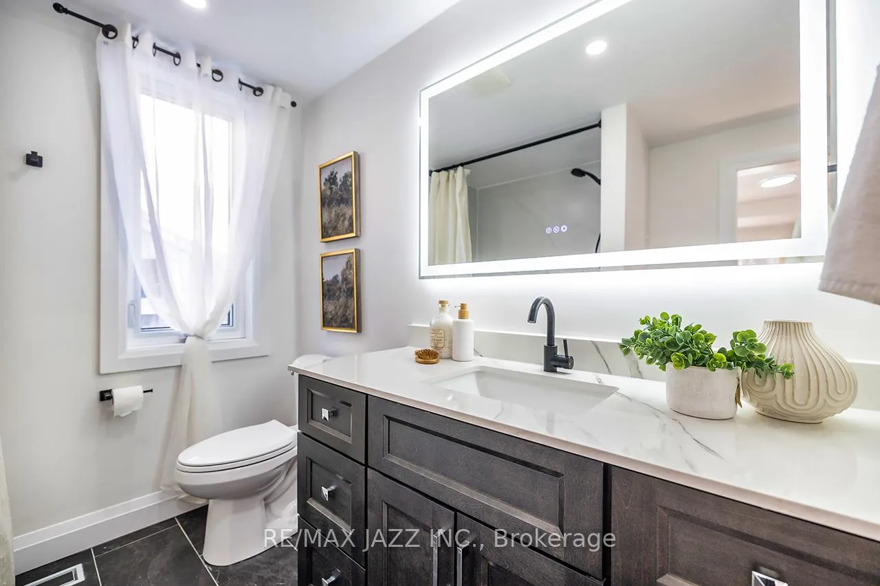 Photo 23 of 120 Elgin Street, Clarington, Bowmanville — HOMEH