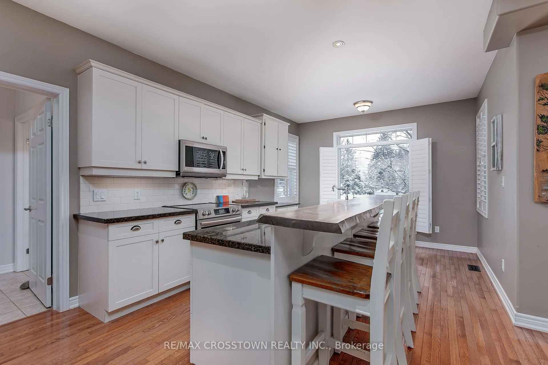 Photo 15 of 39 Davis Trail, Essa, Thornton — HOMEH