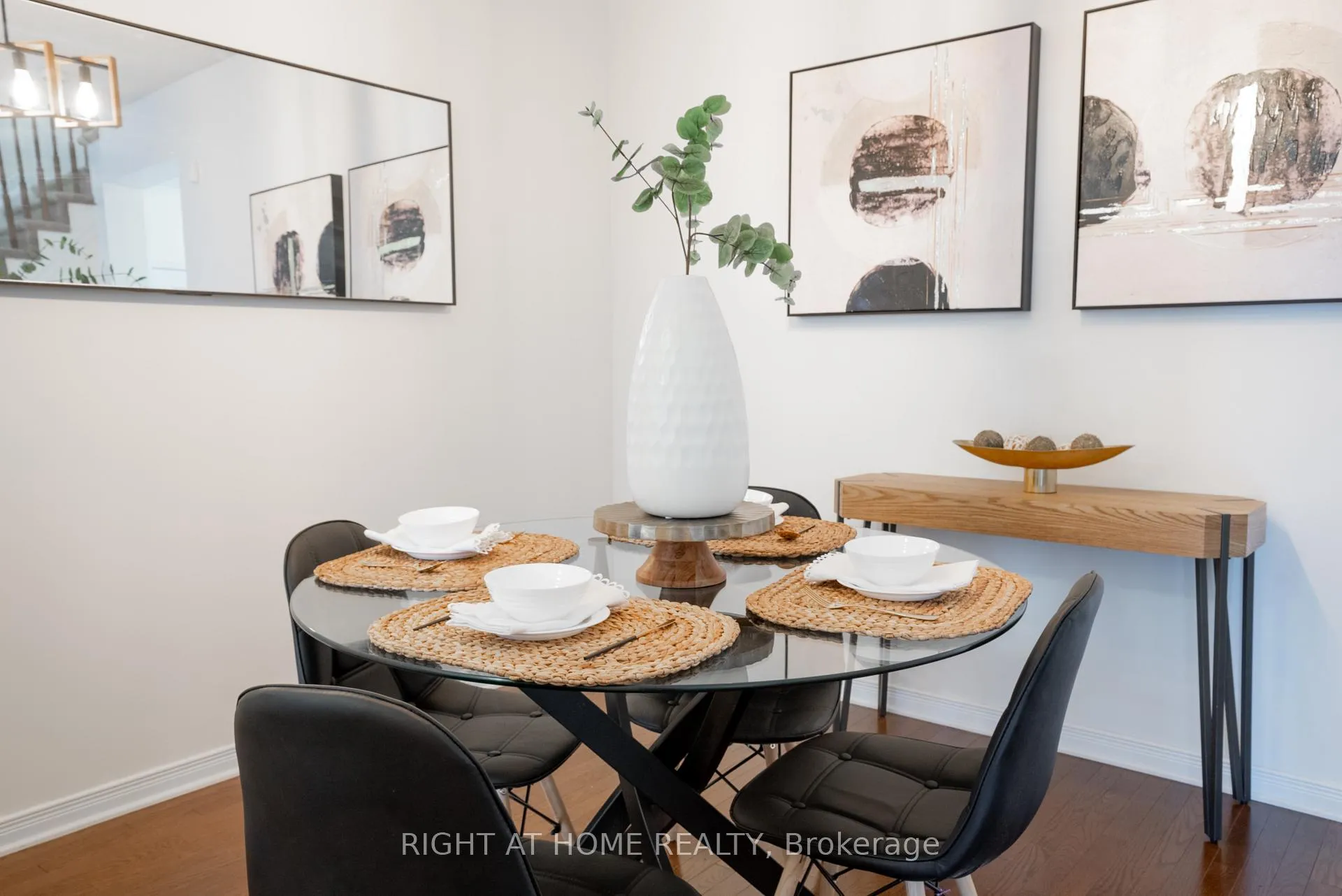 Photo 4 of 540 Barrick Hill Road, Ottawa, Kanata - Emerald Meadows/Trailwest — HOMEH