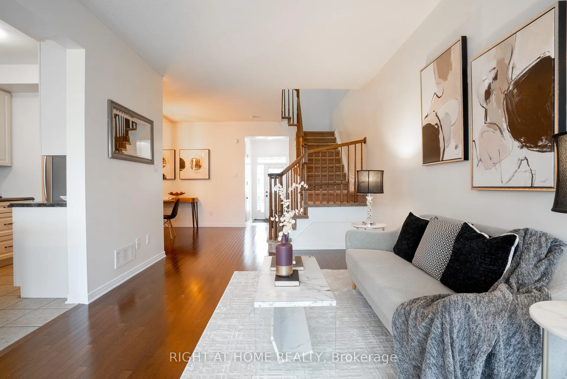 Photo 9 of 540 Barrick Hill Road, Ottawa, Kanata - Emerald Meadows/Trailwest — HOMEH