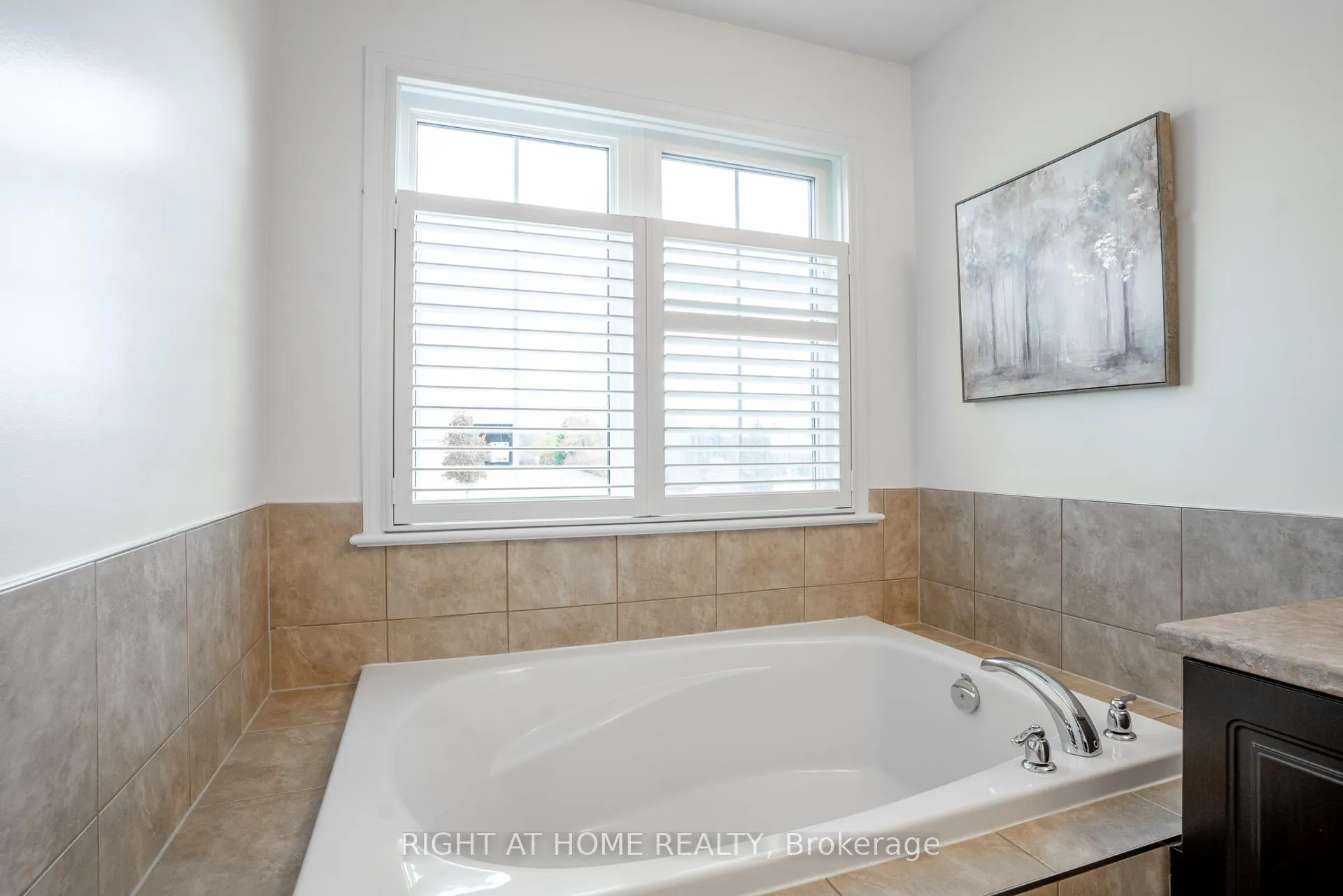 Photo 20 of 540 Barrick Hill Road, Ottawa, Kanata - Emerald Meadows/Trailwest — HOMEH