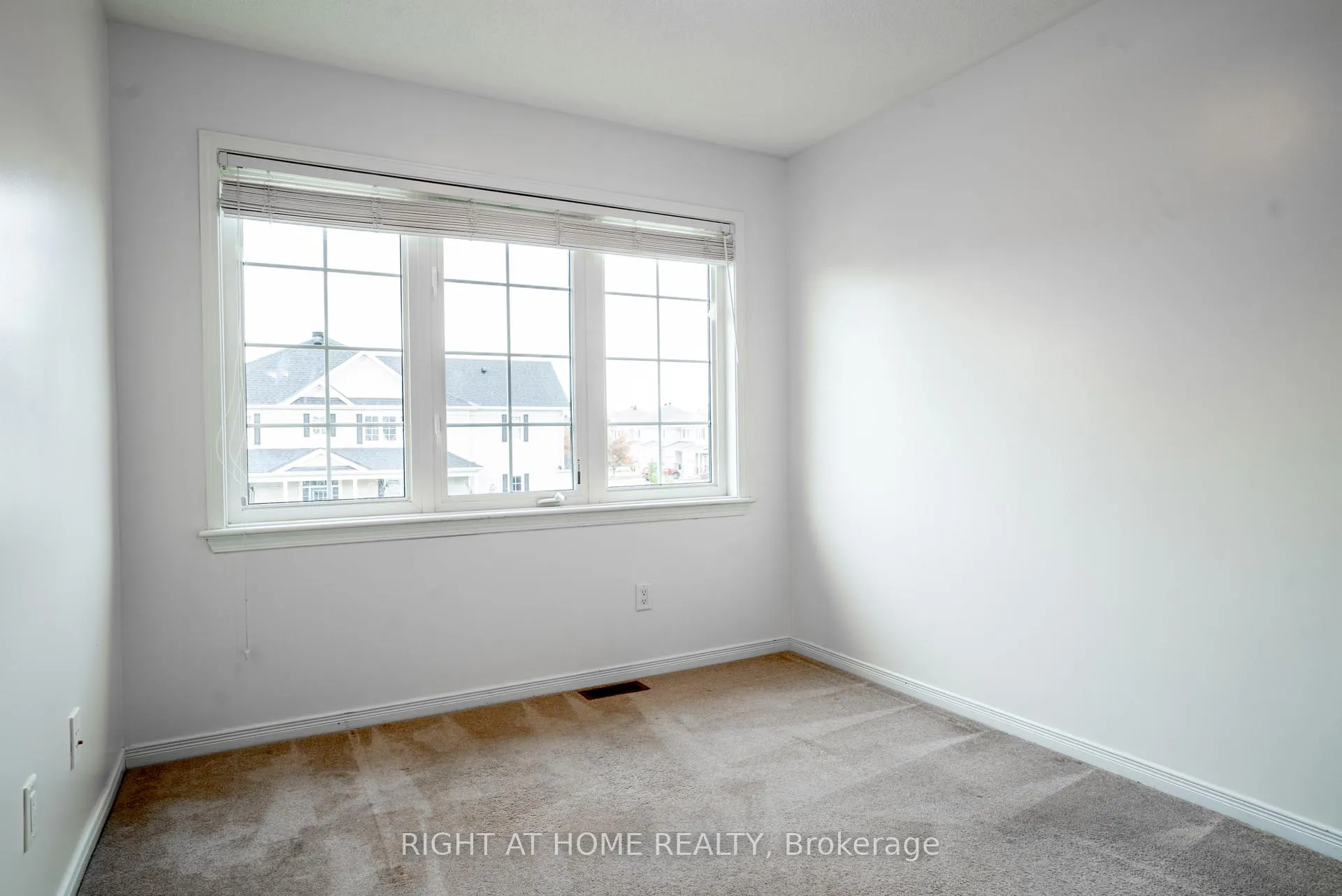 Photo 27 of 540 Barrick Hill Road, Ottawa, Kanata - Emerald Meadows/Trailwest — HOMEH