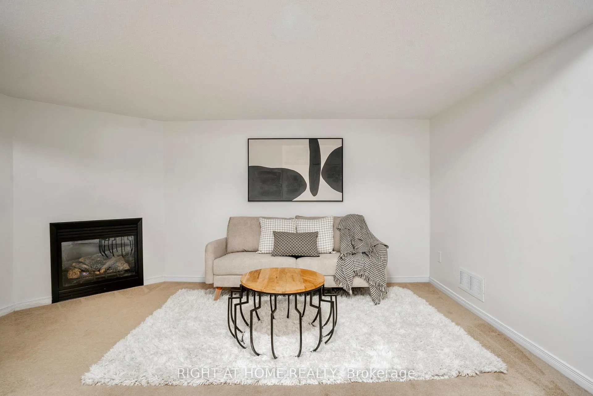 Photo 29 of 540 Barrick Hill Road, Ottawa, Kanata - Emerald Meadows/Trailwest — HOMEH