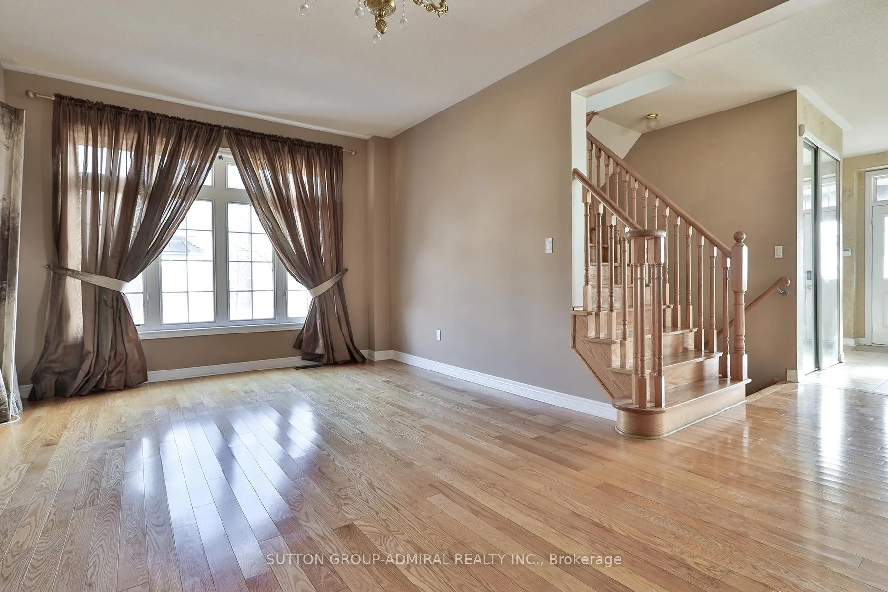 Photo 11 of 38 Shady Oaks Avenue, Markham, Cornell — HOMEH