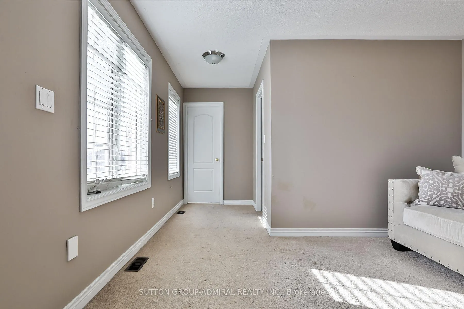Photo 16 of 38 Shady Oaks Avenue, Markham, Cornell — HOMEH