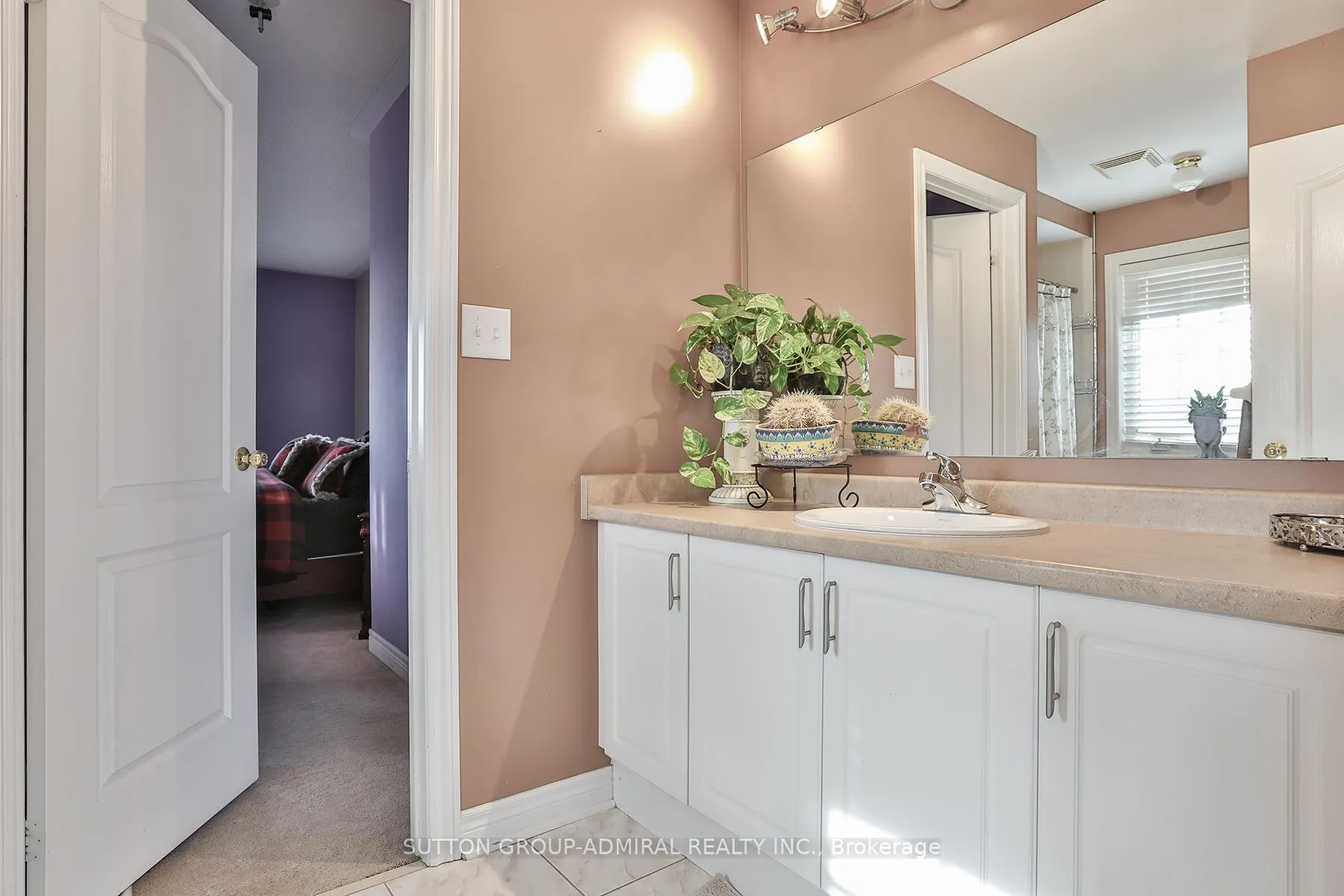 Photo 25 of 38 Shady Oaks Avenue, Markham, Cornell — HOMEH