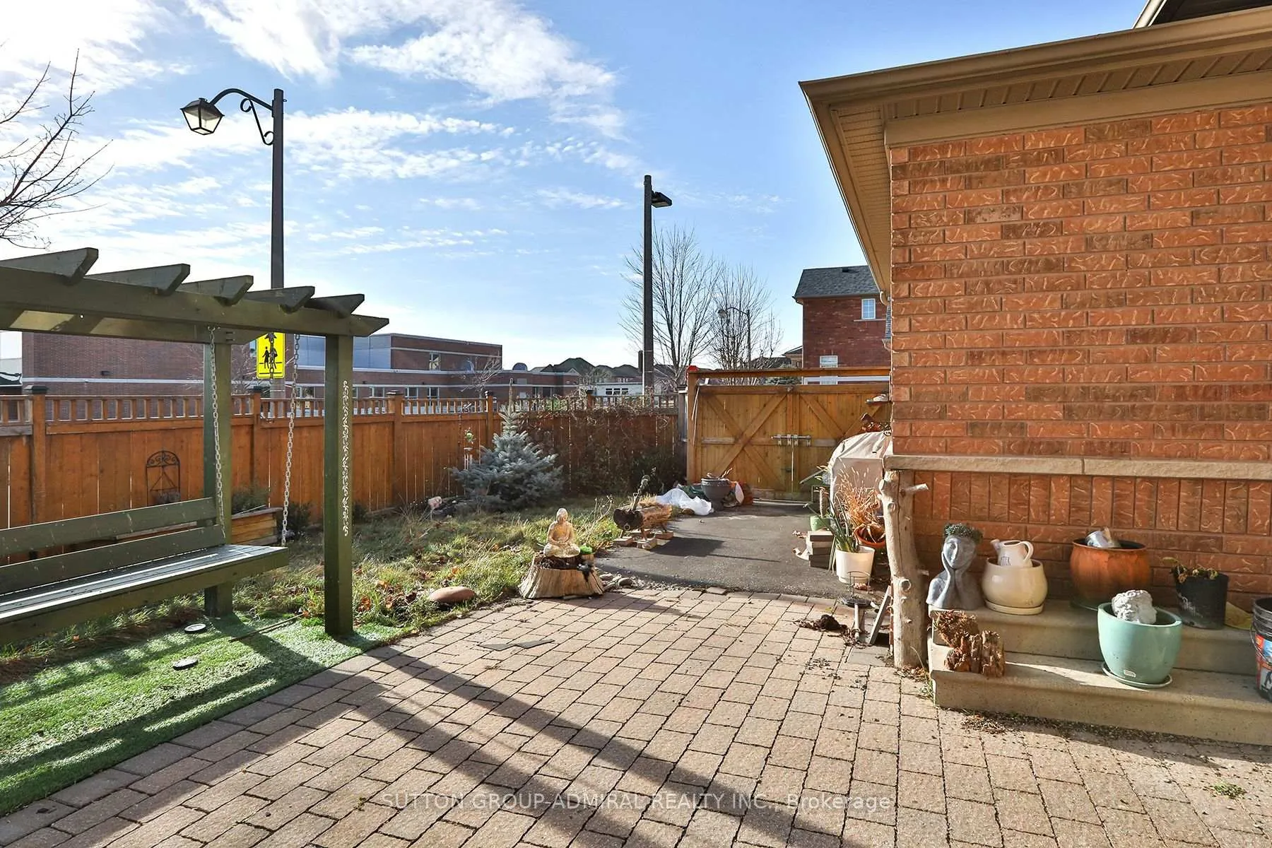 Photo 28 of 38 Shady Oaks Avenue, Markham, Cornell — HOMEH