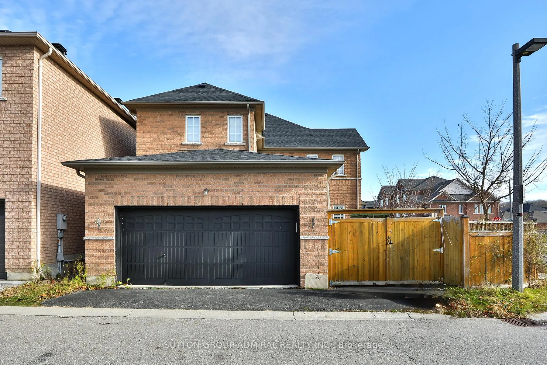 Photo 29 of 38 Shady Oaks Avenue, Markham, Cornell — HOMEH