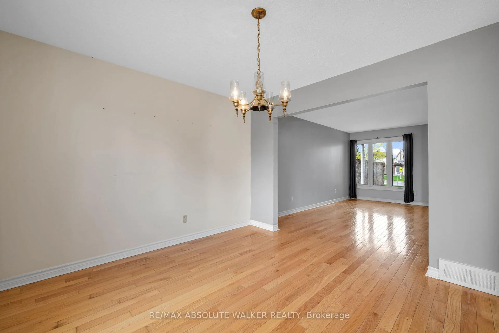 Photo 13 of 1760 Sunview Drive, Ottawa, Orleans/Sunridge — HOMEH