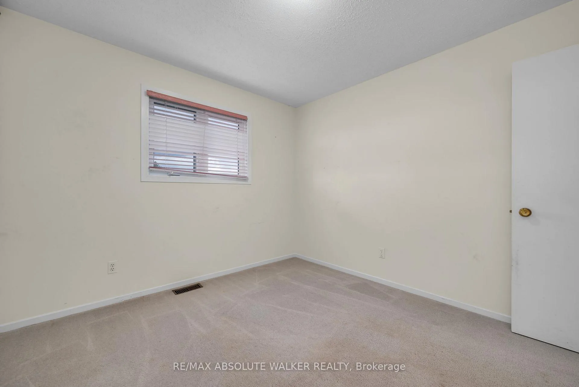 Photo 26 of 1760 Sunview Drive, Ottawa, Orleans/Sunridge — HOMEH