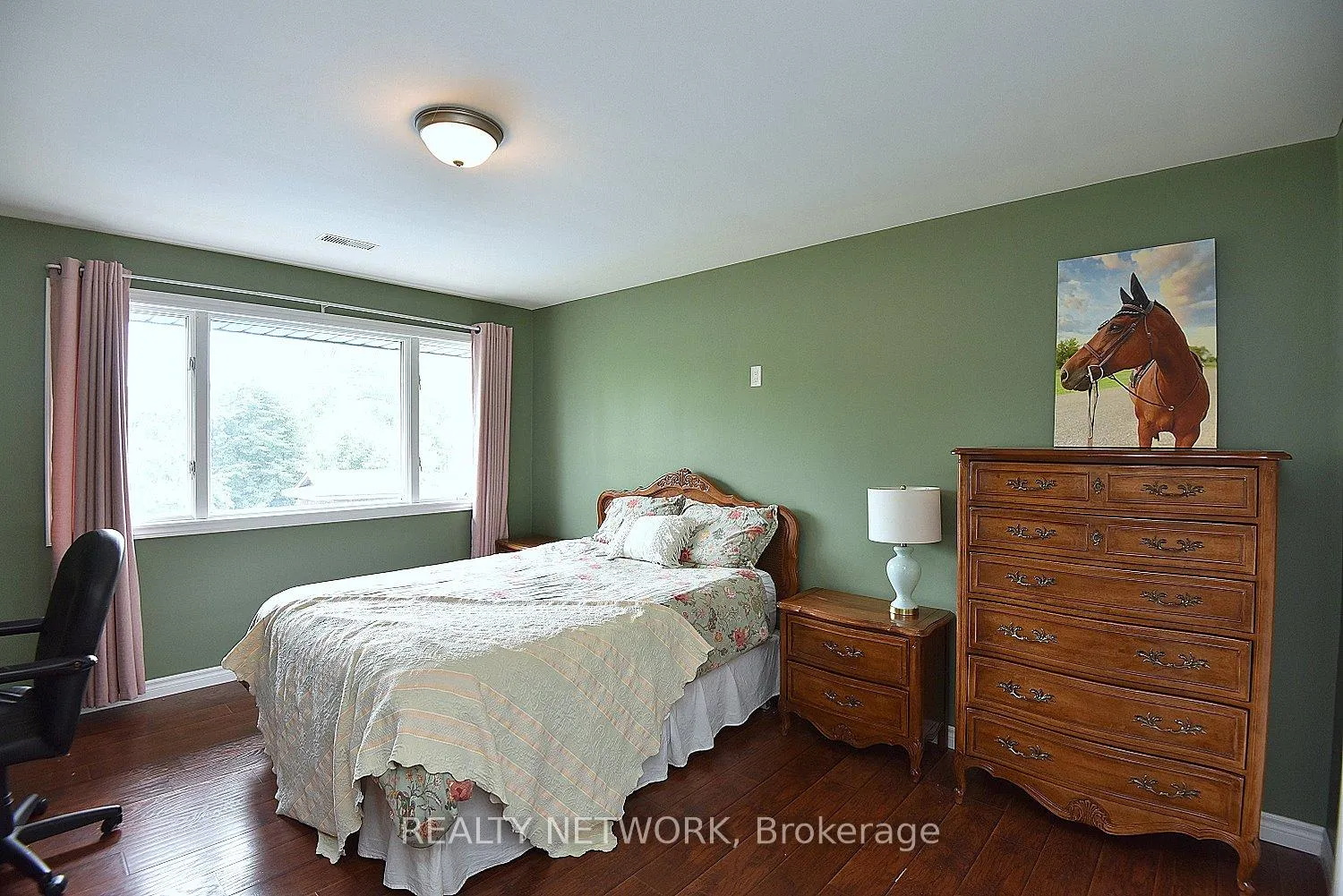 Photo 15 of 21 Woodside Drive, Hamilton, Sherwood — HOMEH