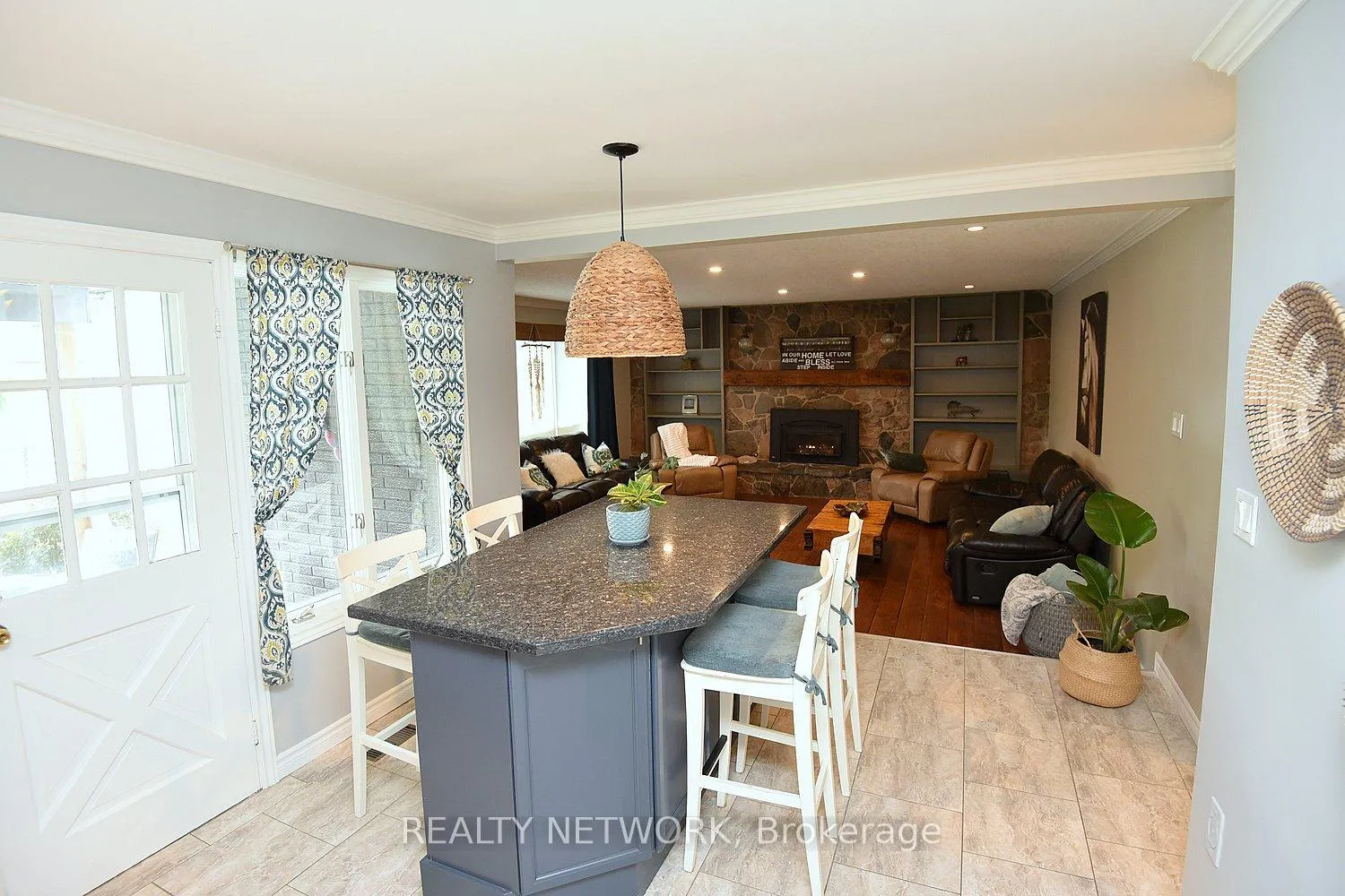 Photo 25 of 21 Woodside Drive, Hamilton, Sherwood — HOMEH