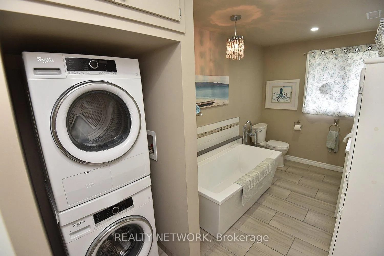 Photo 35 of 21 Woodside Drive, Hamilton, Sherwood — HOMEH