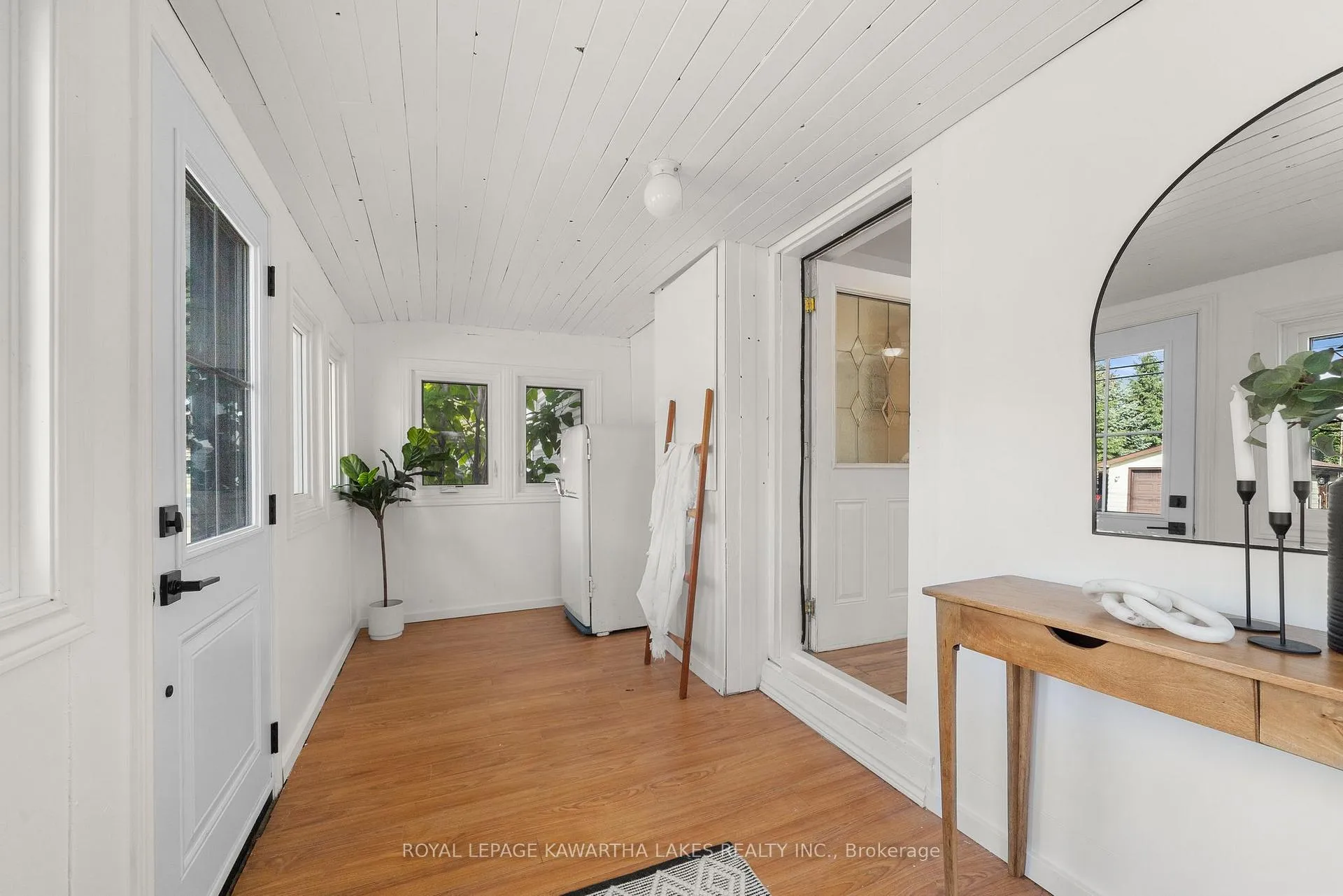 Photo 16 of 19 Prince Street E, Kawartha Lakes, Bobcaygeon — HOMEH